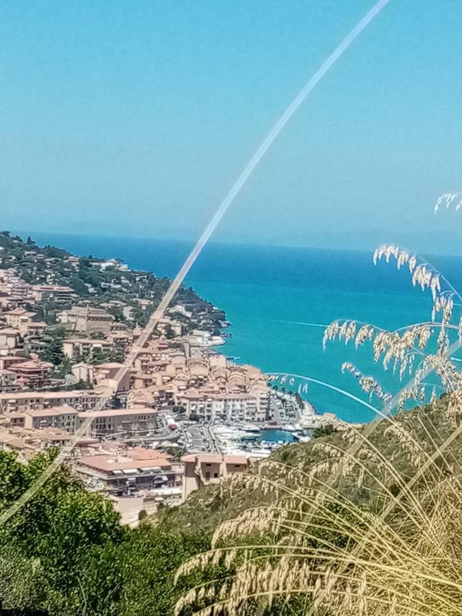Apartament Laetitia Porto Santo Stefano  Zewnętrze zdjęcie